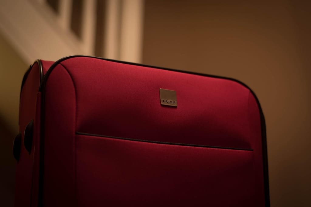 voyager avec des cadeaux l’art de ne pas alourdir votre valise
